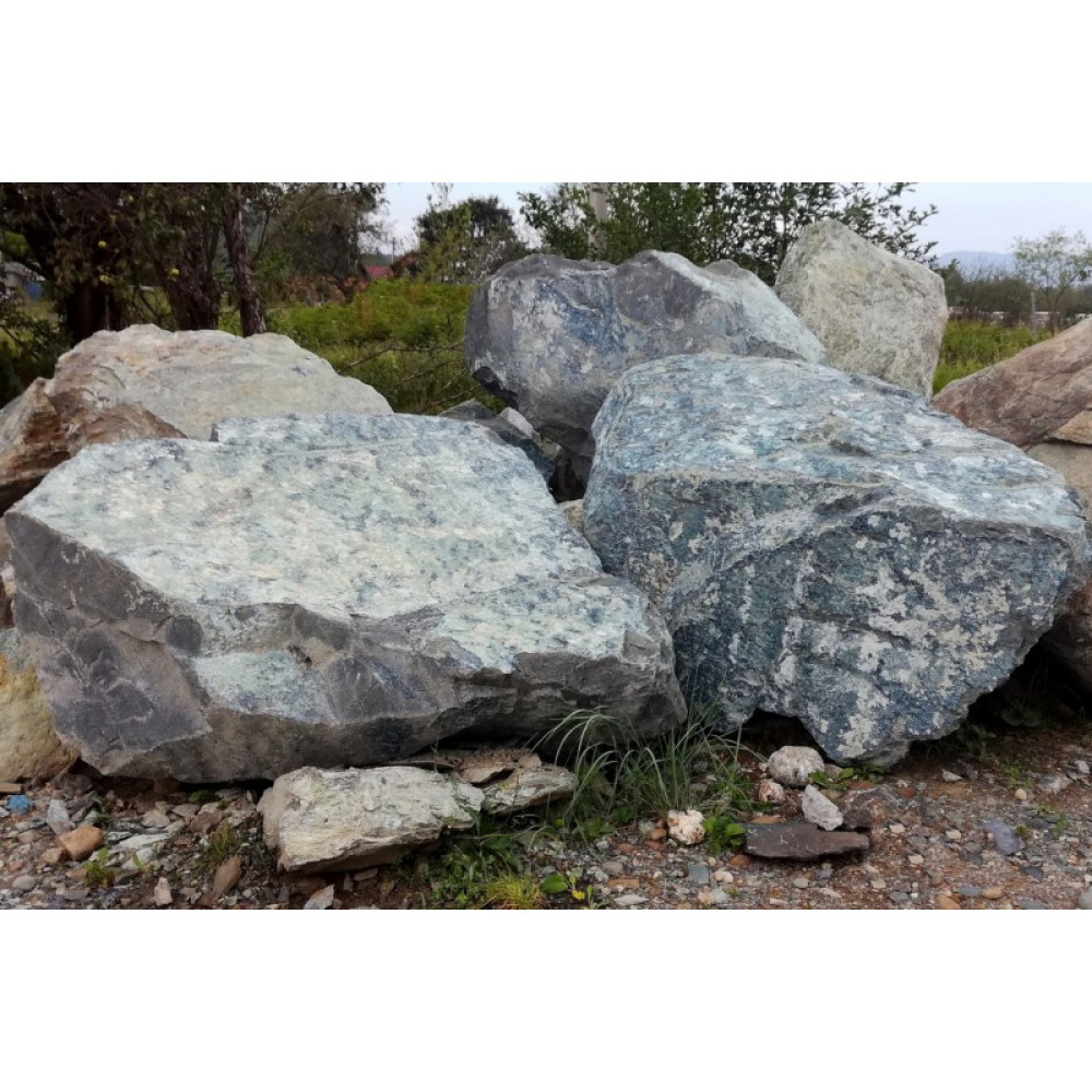 Ландшафтный камень Змеевик скальник (фр. 500-1500 мм.)